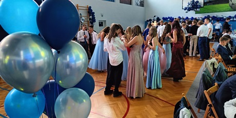 Powiększ grafikę: to-byl-bal-627037.jpg