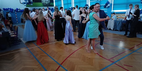 Powiększ grafikę: to-byl-bal-627053.jpg