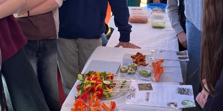 Powiększ grafikę: tydzien-zdrowia-w-klasach-4-8-smak-ruch-i-dobre-nawyki-na-cale-zycie-690325.jpg