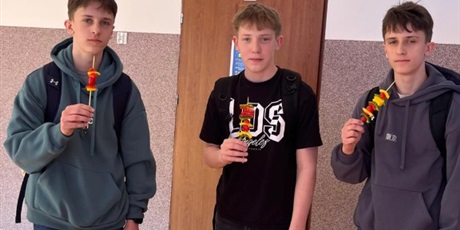 Powiększ grafikę: tydzien-zdrowia-w-klasach-4-8-smak-ruch-i-dobre-nawyki-na-cale-zycie-690326.jpg