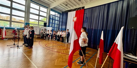 Powiększ grafikę: uroczyste-apele-612018.jpg