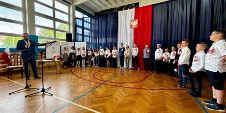 Powiększ grafikę: uroczyste-apele-612024.jpg