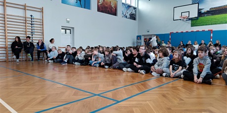 Powiększ grafikę: walentynkowy-koncert-675717.jpg