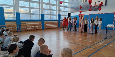 Powiększ grafikę: walentynkowy-koncert-675727.jpg