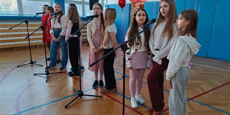 Powiększ grafikę: walentynkowy-koncert-675728.jpg