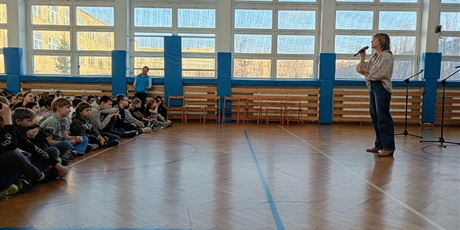 Powiększ grafikę: walentynkowy-koncert-675735.jpg