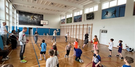 Powiększ grafikę: wiosenny-turniej-sportowy-klas-0-3-690367.jpg