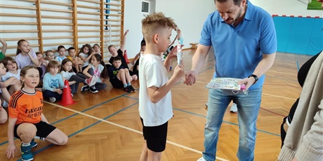 Powiększ grafikę: wiosenny-turniej-sportowy-klas-0-3-690368.jpg