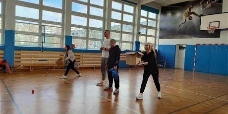 Powiększ grafikę: wiosenny-turniej-sportowy-klas-0-3-690378.jpg