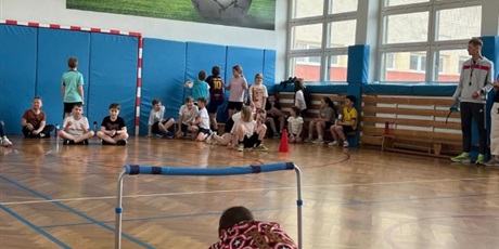 Powiększ grafikę: wiosenny-turniej-sportowy-klas-0-3-690382.jpg