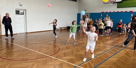 Powiększ grafikę: wiosenny-turniej-sportowy-klas-0-3-690395.jpg