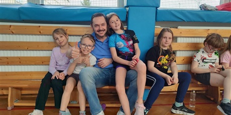 Powiększ grafikę: wiosenny-turniej-sportowy-klas-0-3-690400.jpg