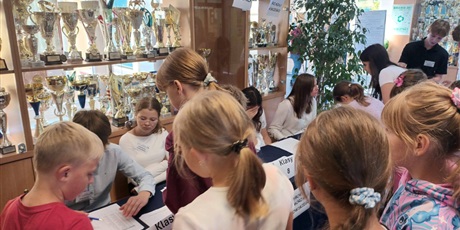 Powiększ grafikę: wybory-do-samorzadu-uczniowskiego-640555.jpg