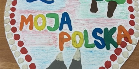 Powiększ grafikę: serce wyklejone plasteliną, napis "moja Polska"
