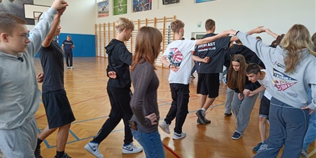 Powiększ grafikę: zbliza-sie-koniec-roku-szkolnego-624393.jpg