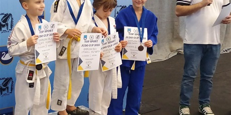 Powiększ grafikę: znakomity-wystep-judokow-sp79-650615.jpg